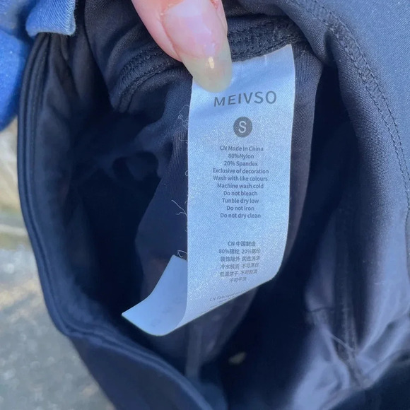 MEIVSO BLACK TENNIS SKORT - Picture 2 of 2